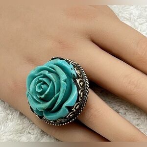 Vintage Teal/Blue Rose Cocktail Ring, Lucite w/ Silver-tone Base, Adjustable